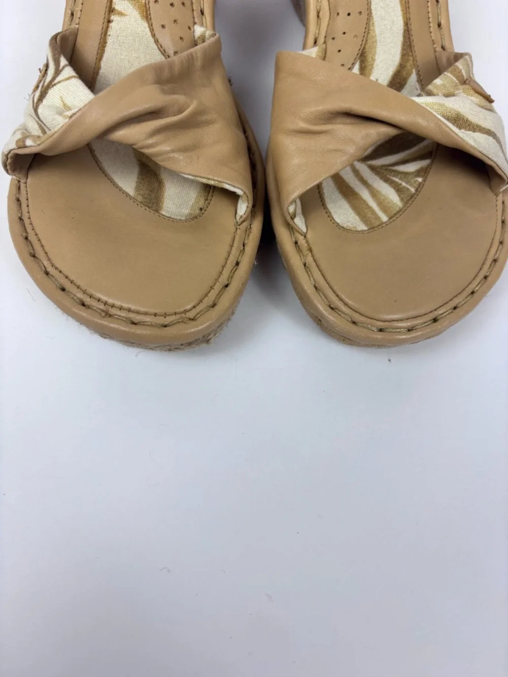 Born Drilles Espadrille Wedge Slide Sandals Leather Fabric Boho Slip-On Tan 8 - Picture 5 of 16